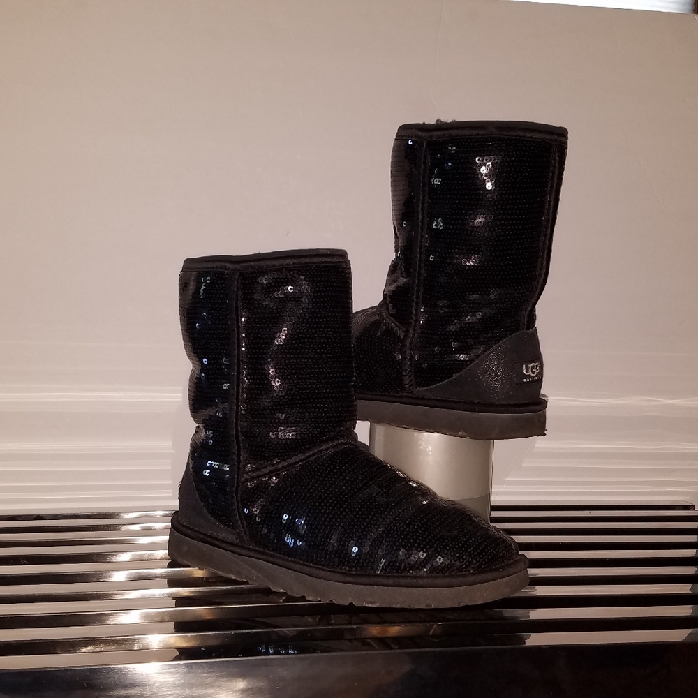 Ugg Classic Short Black Sequence Boots